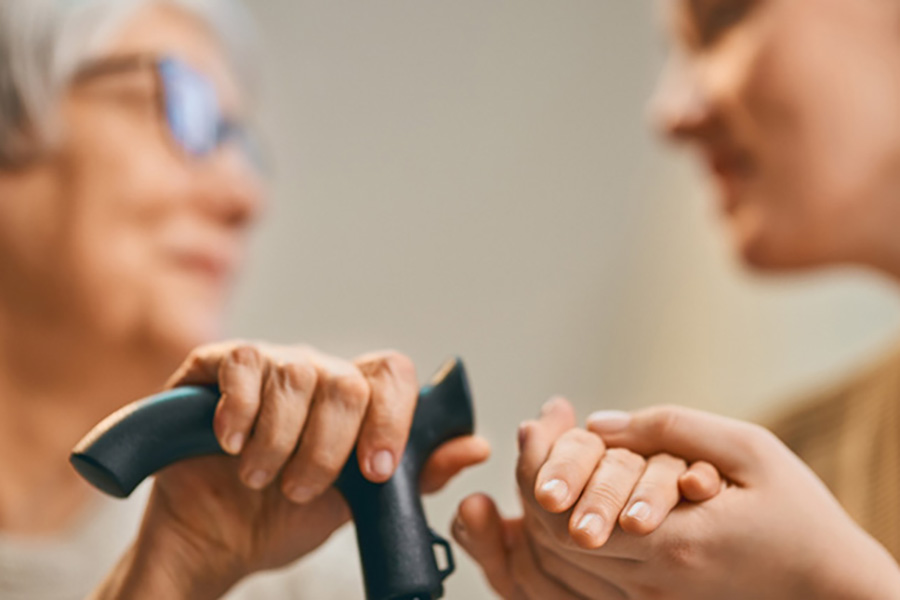 The Truth Behind "I’m Fine": Early Signs Aging Parents Need Care